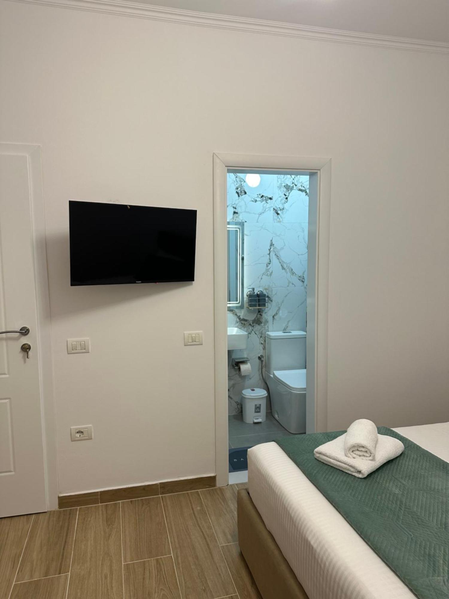 Lexhulo Room's